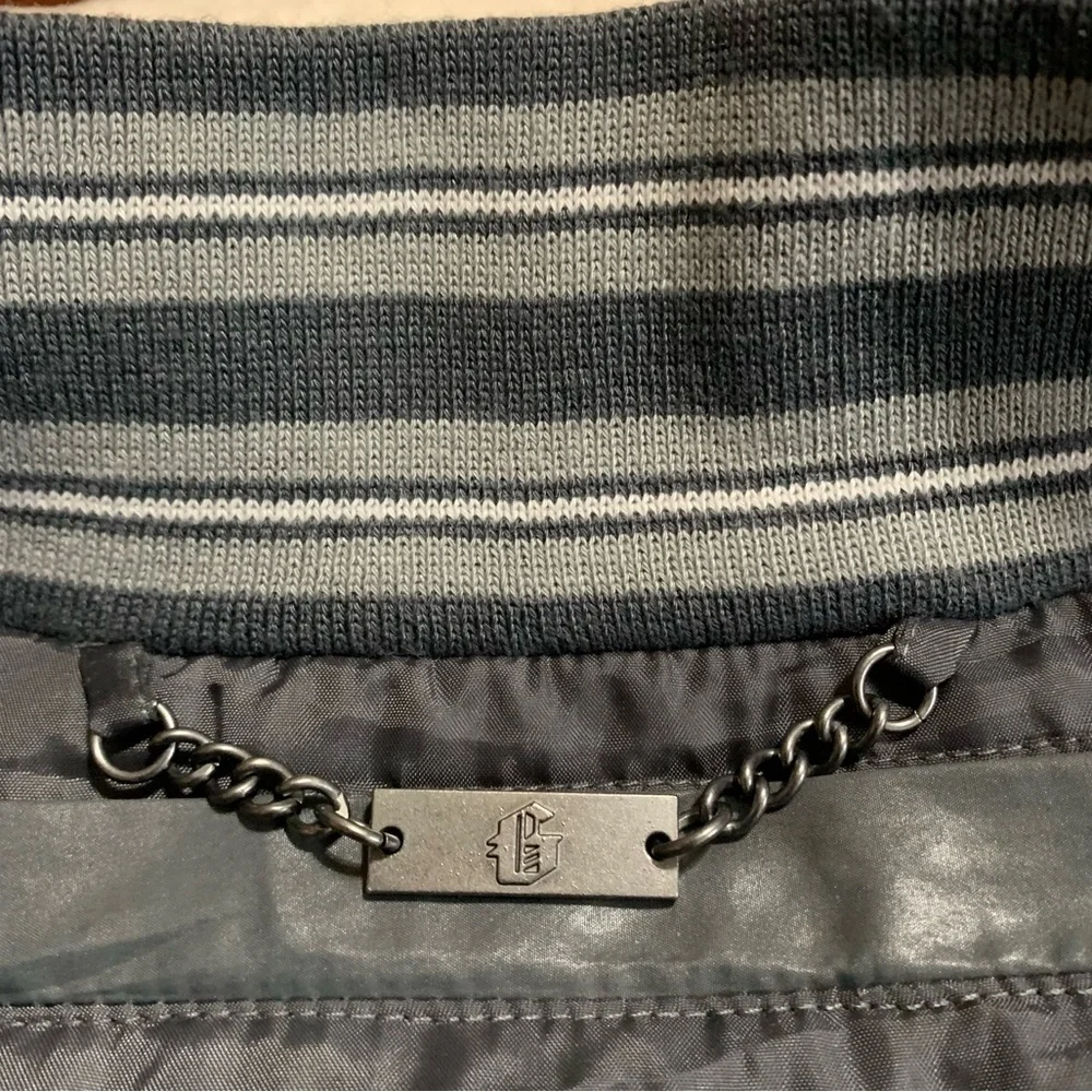 GUESS PREMIUM Gray Quilted Style Jacket - Size 12 Kids
